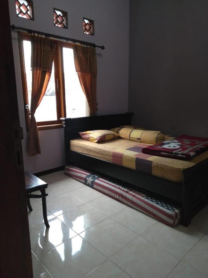 Villa Trijaya Batu  Exterior foto